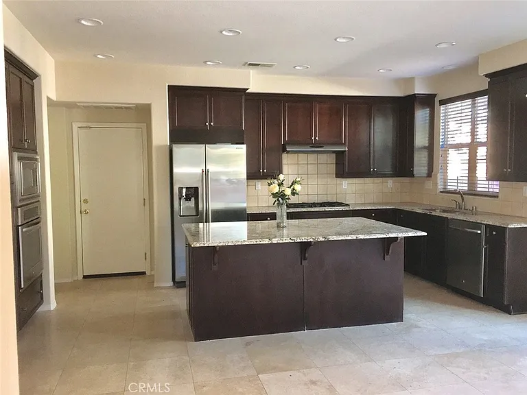 68 Cienega — Photo 11