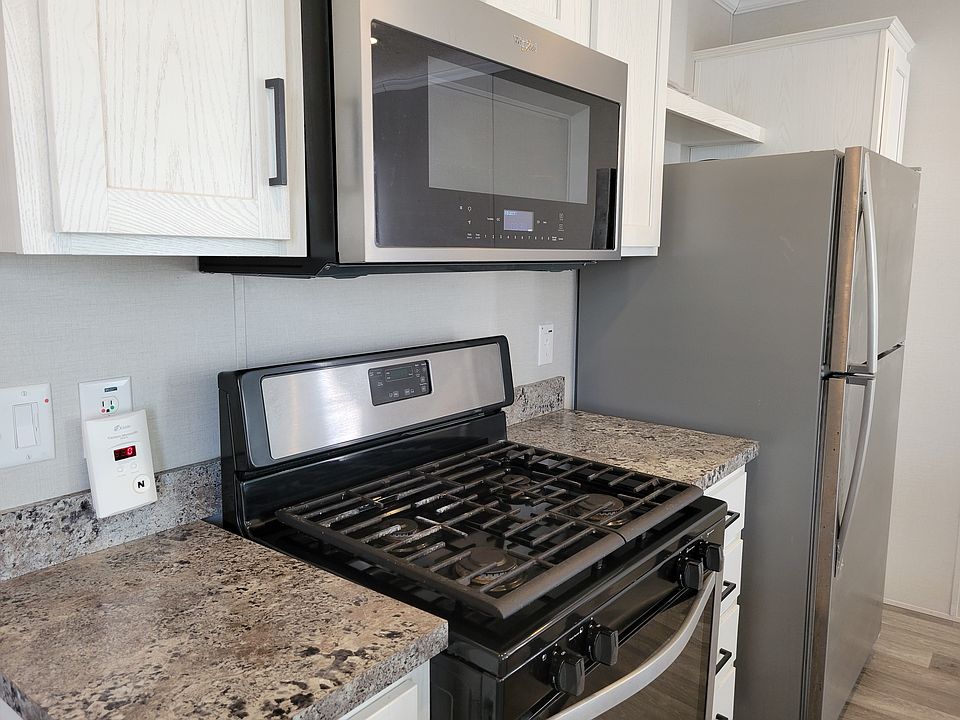38019 Pardo, photo 5