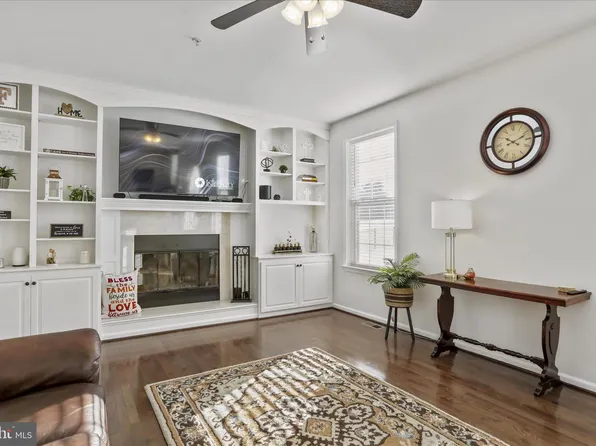 13152 John Martin Dr, Williamsport, MD 21795