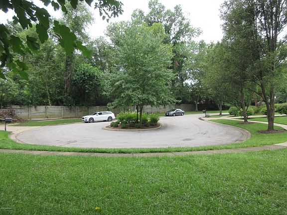 5th image of 6202 Walnut Ridge Trl