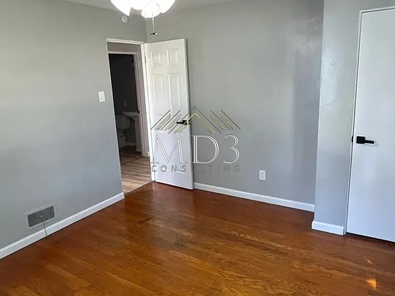 6005 Helen Ave — Photo 8