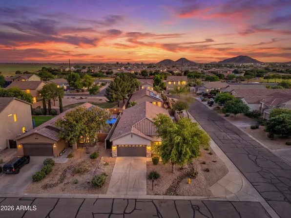 921 W DANA Drive, San Tan Valley, AZ 85143