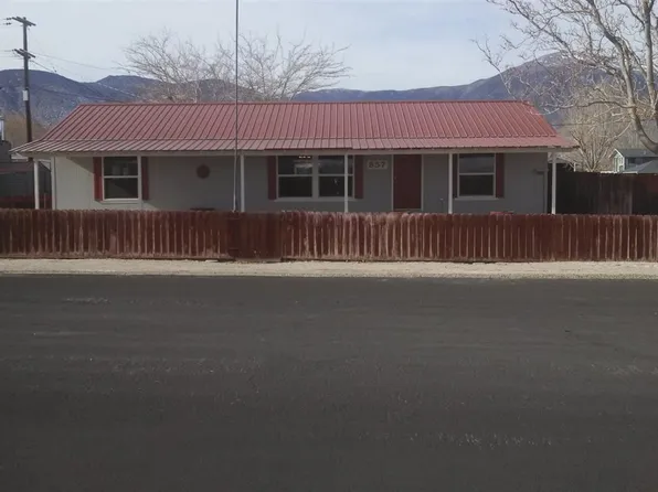 857 L St, Hawthorne, NV 89415