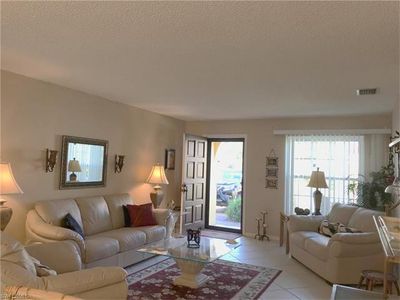 1093 Forest Lakes Dr, Naples, FL, 34105