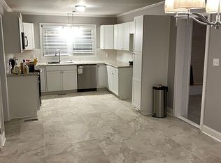 412 Thomson Rd, Warner Robins, GA 31093