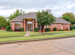 1001 Riviera Dr, Norman, OK 73072