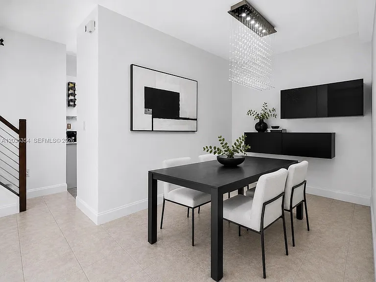 102 Riverwalk Cir #102 — Photo 5