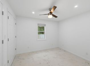 38 Smith St APT 1, Glen Cove, NY 11542
