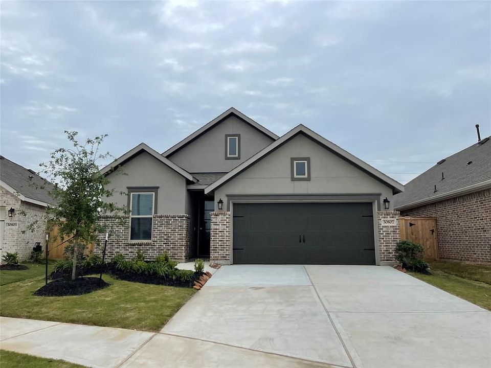 1st image of 30807 Boxwood Dr