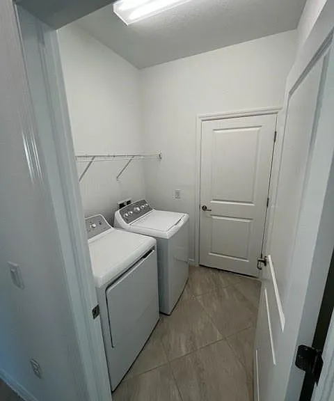 14638 Cantabria Dr — Photo 12