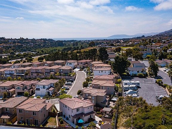 4th image of 108 Village Cir