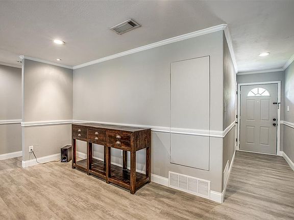 5th image of 1013 Stell Ave