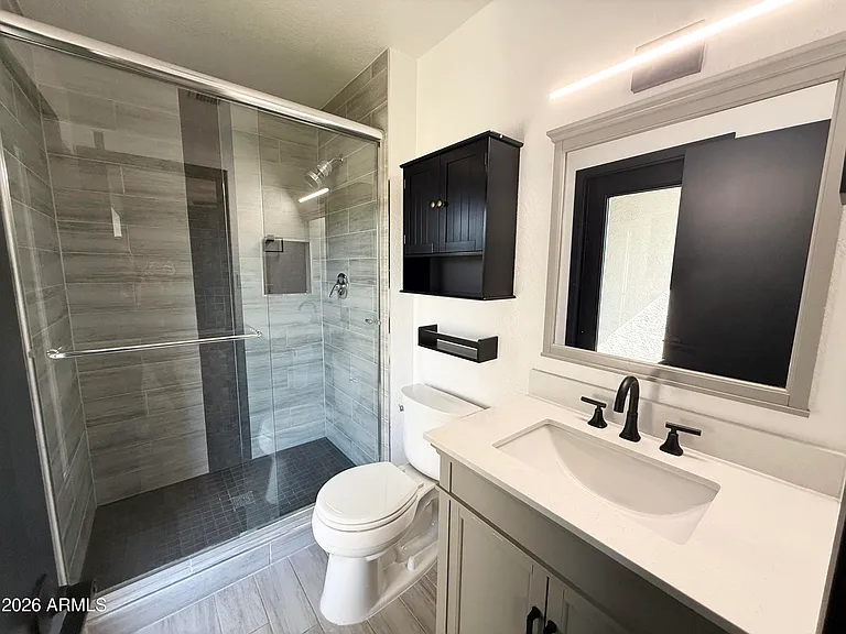 2116 E Marconi Ave — Photo 8
