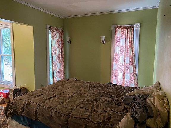 5th image of 3016 Colfax Ave S