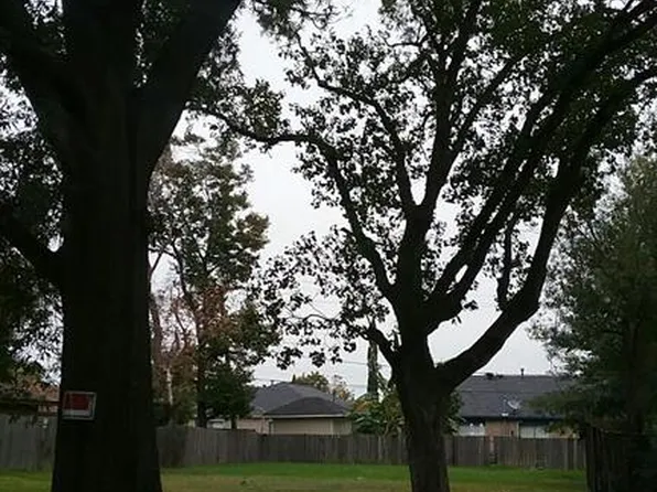 5316 Hemlock Dr, Baytown, TX 77521