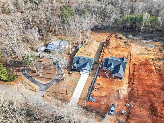 2nd image of 208 Coker Rd