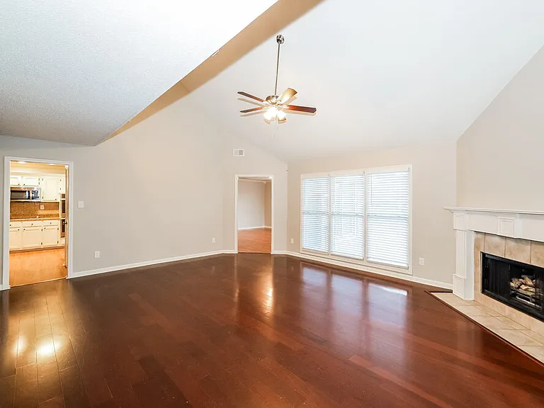 1855 Oak Springs Dr — Photo 6