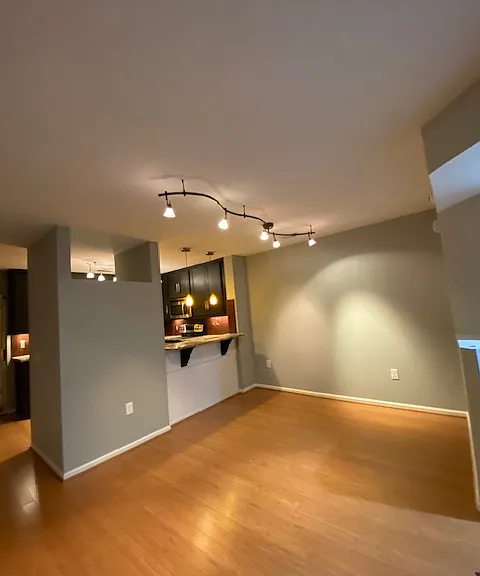 3814 Carnegie Ln — Photo 7