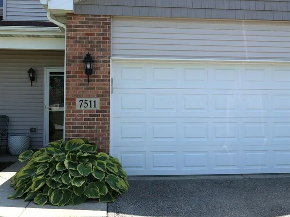 7511 E 111th Ln, Winfield, IN 46307