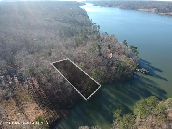 4 Hideway Ln, Tallassee, AL 36078