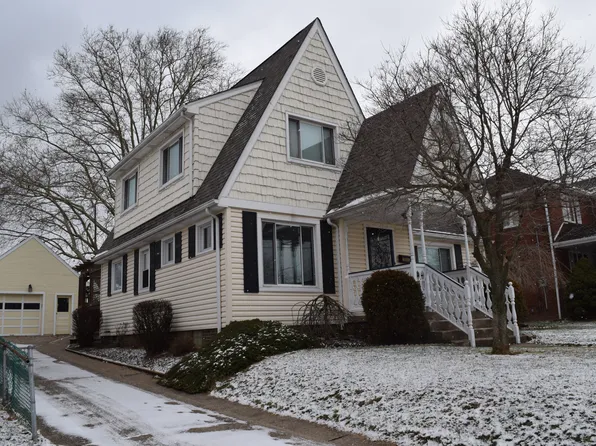 3645 Morgan Dr, Weirton, WV 26062