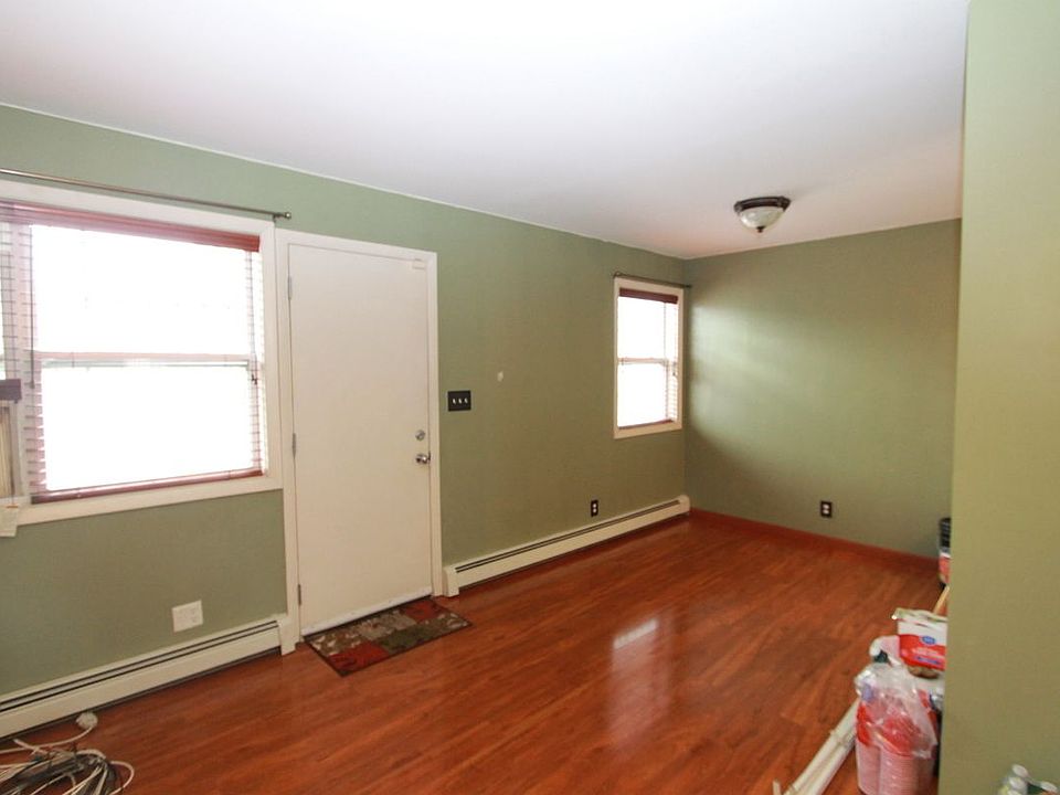 1st image of 1148 Essex St #2