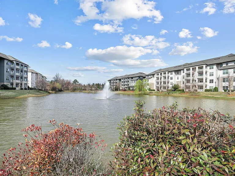 The Maxwell at Highland Creek