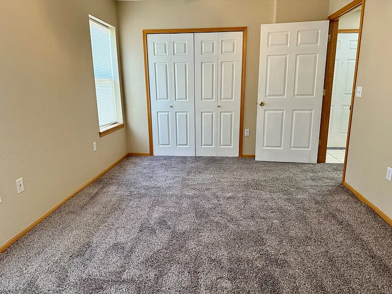 4245 Boardwalk Dr #E7 — Photo 4