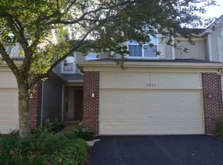 1211 Townes Cir, Aurora, IL 60502