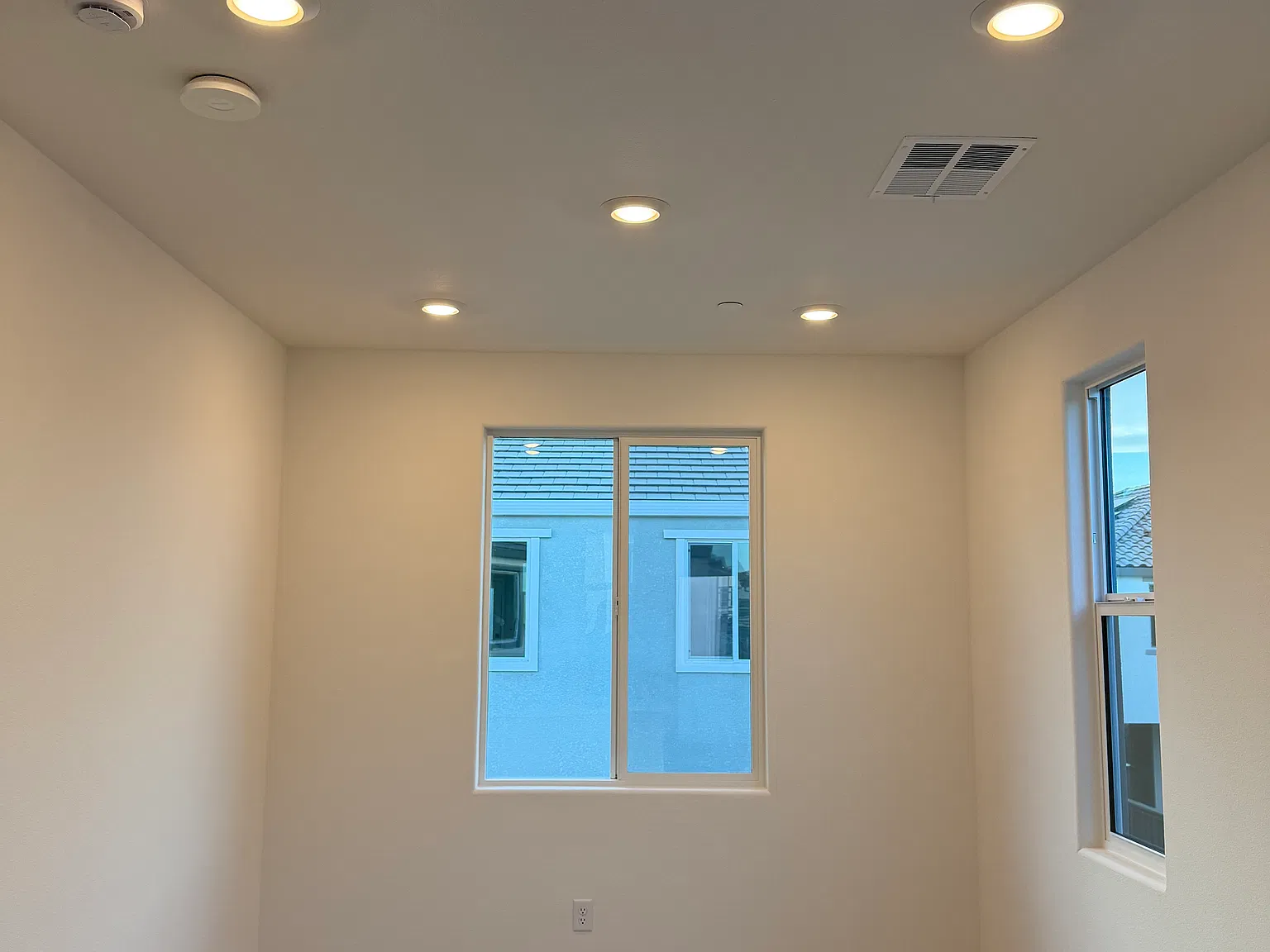 1 bed, 500 sqft, $1,600 — Photo 4