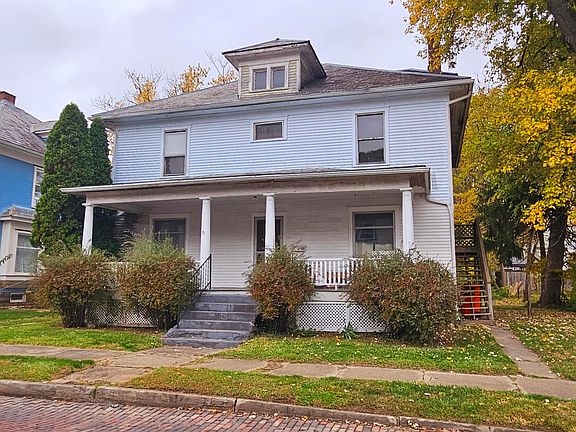2nd image of 117 E Hamtramck St