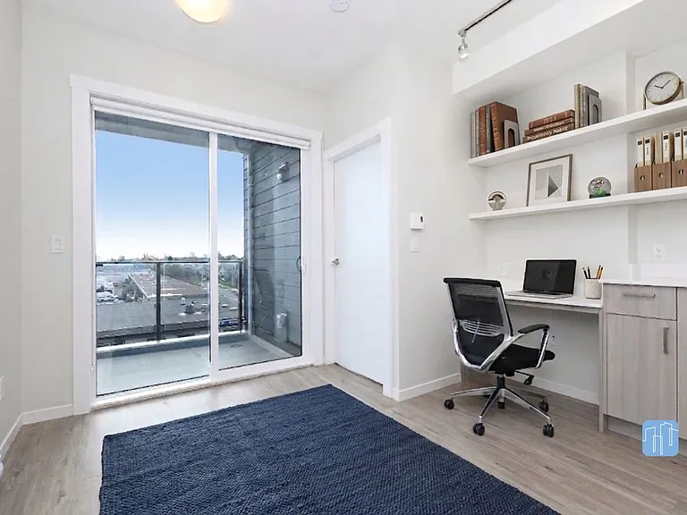 3381 Whittier Ave — Photo 5