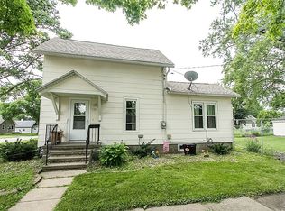 1138 9th St NW, Cedar Rapids, IA 52405