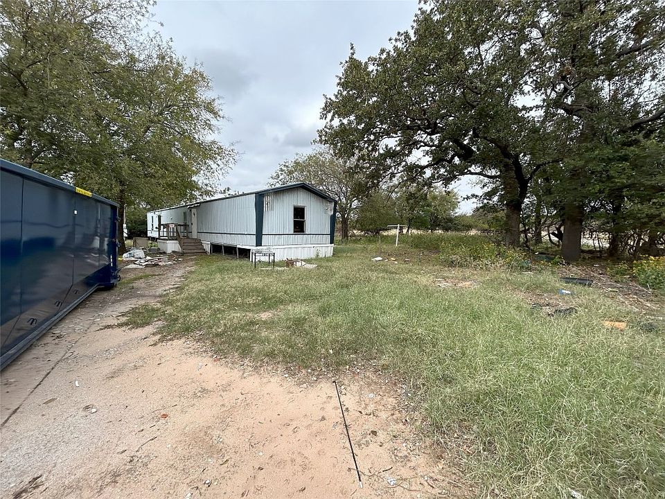 1405 Park St, Azle, TX 76020 Zillow