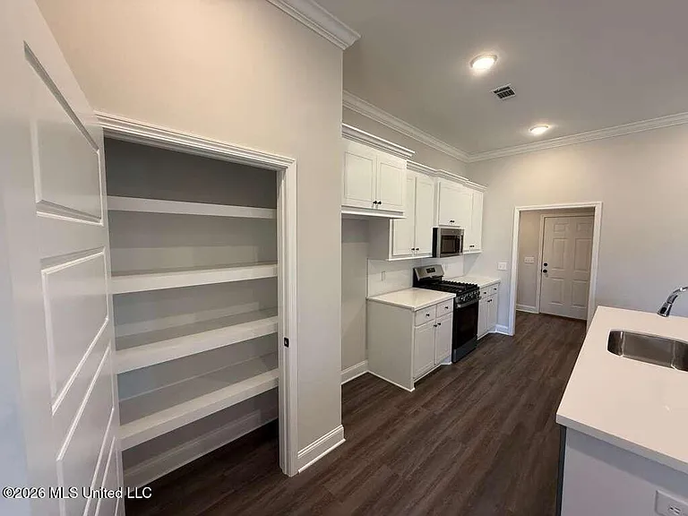 571 Patrick Farms Dr — Photo 12