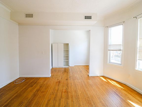 4th image of 209 Woodworth Ave Floor 2