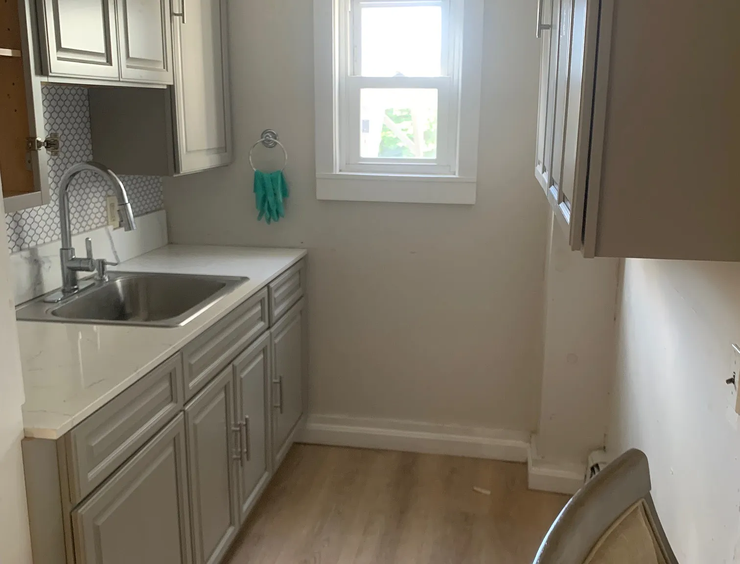 321 Weeden St — Photo 3