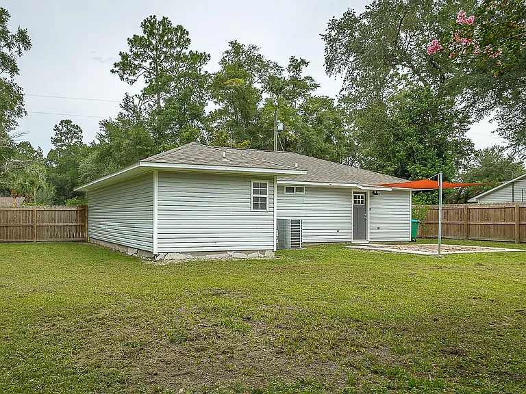 33 Dogwood Dr — Photo 26