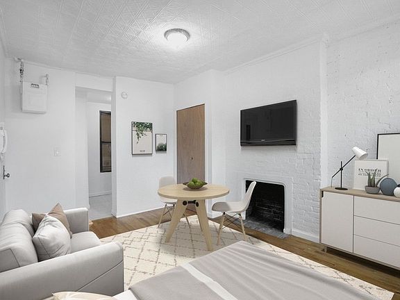 5th image of 18 Cornelia St APT 6