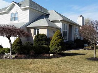 2459 Nott St E, Niskayuna, NY 12309
