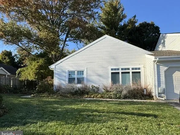 127 Upper Valley Ln, Newark, DE 19711