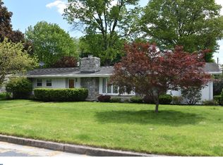 380 Jefferson Rd, Reinholds, PA 17569