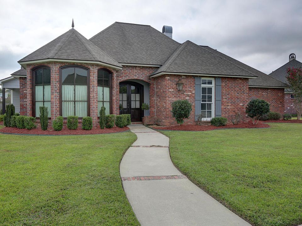 1st image of 201 Cresthill Dr