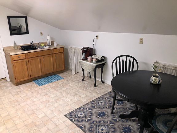 3rd image of 9 Clay St #2