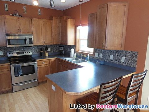 3rd image of 6487 E Laketowne Dr NE