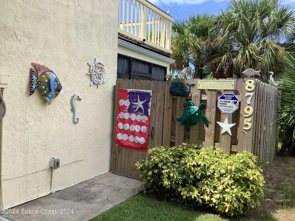 8795 Live Oak Ct, Cape Canaveral, FL 32920