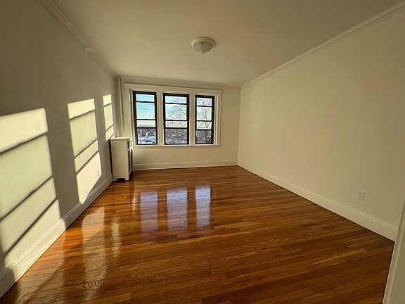 3rd image of 30 Bellevue St APT 7