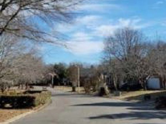 Exterior Neighborhood (street photo)