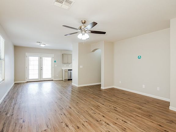 3rd image of 25029 W Illini St