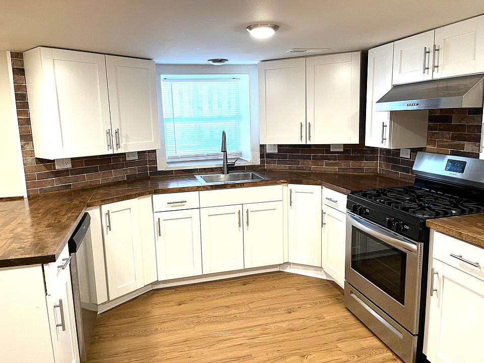 1st image of 3714 Grand Blvd